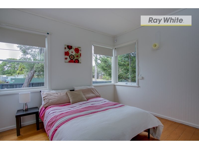 76 Broadway, Rosebud West VIC 3940