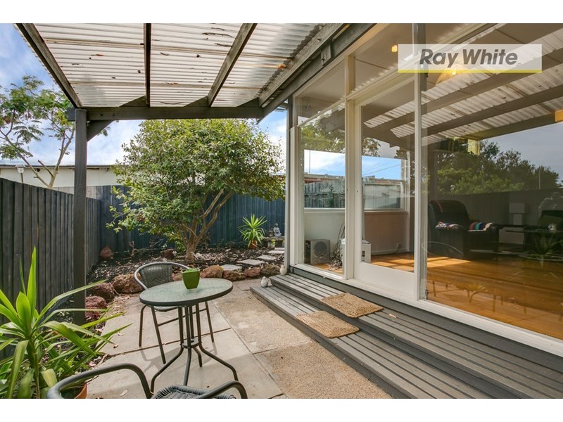 76 Broadway, Rosebud West VIC 3940