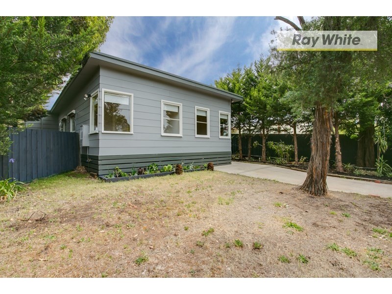 76 Broadway, Rosebud West VIC 3940