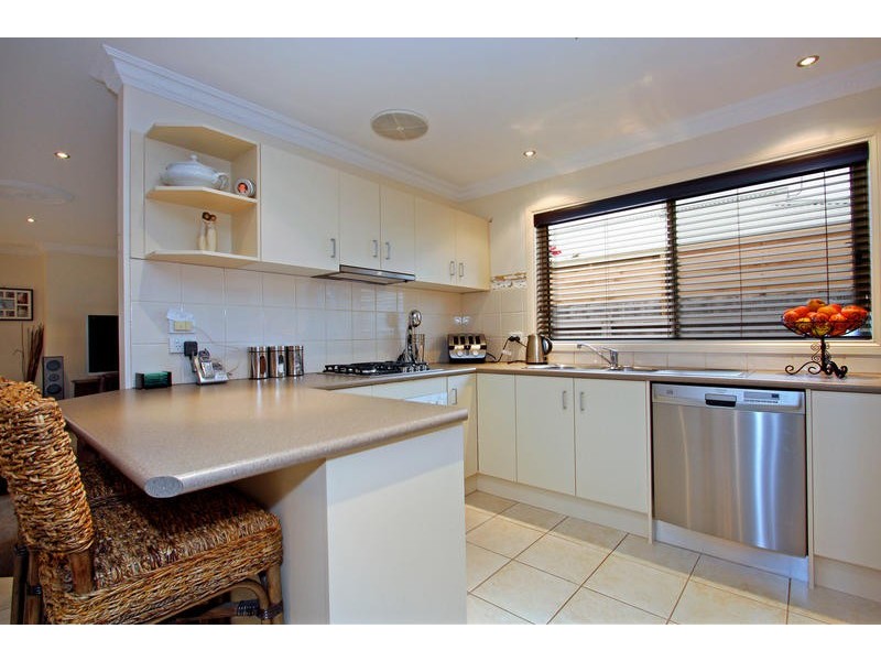 178 Seventh Avenue, Rosebud VIC 3939