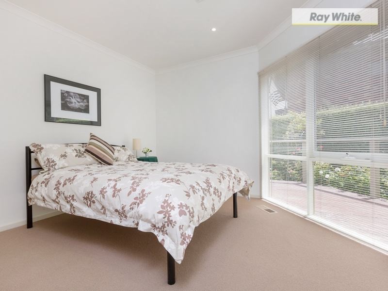 10 Troon Road, Rosebud VIC 3939