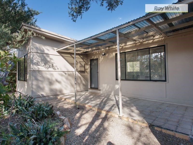 30 Staughton Avenue, Rosebud West VIC 3940