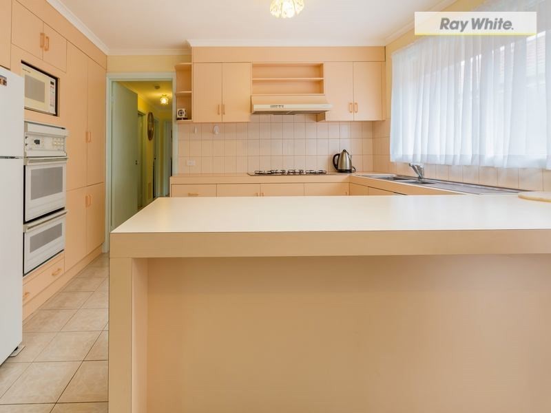 123 Fifth Avenue, Rosebud VIC 3939