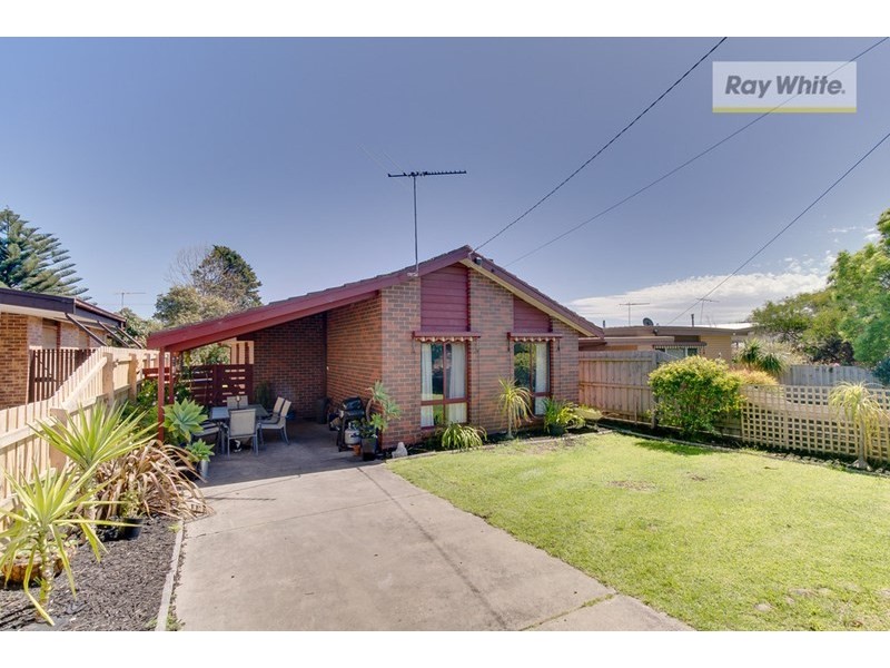 170 Eighth Avenue, Rosebud VIC 3939