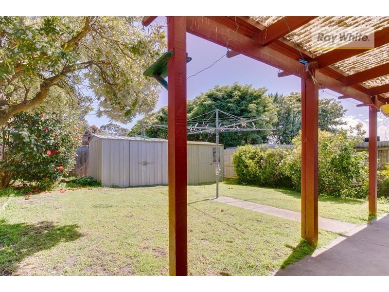 170 Eighth Avenue, Rosebud VIC 3939