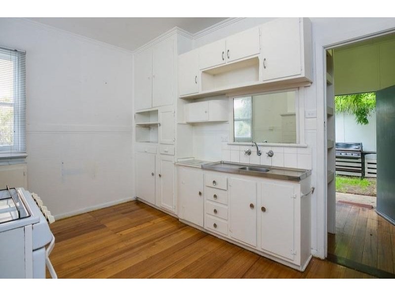 9 Third Avenue, Rosebud VIC 3939