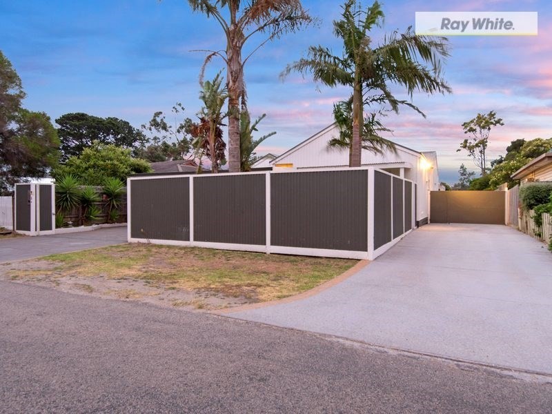 8 Ronald Street, Tootgarook VIC 3941