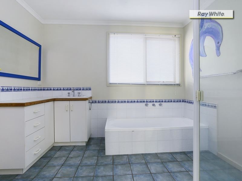 55 Carrathool Avenue, Rosebud VIC 3939