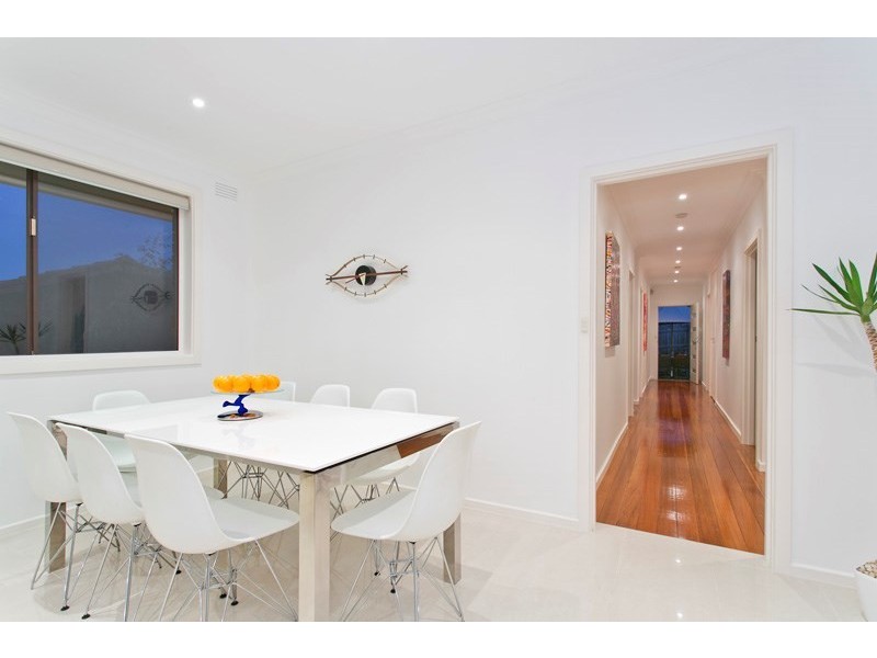 17 Deighton Drive, Rosebud VIC 3939