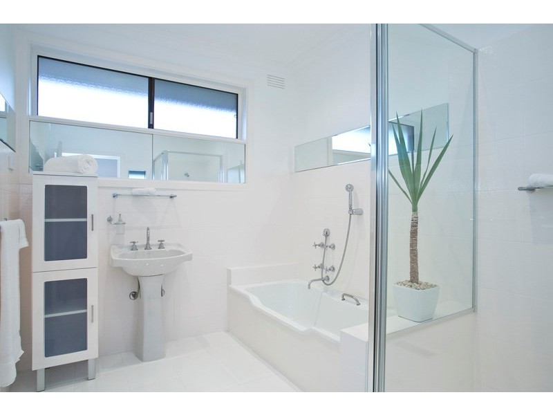 17 Deighton Drive, Rosebud VIC 3939