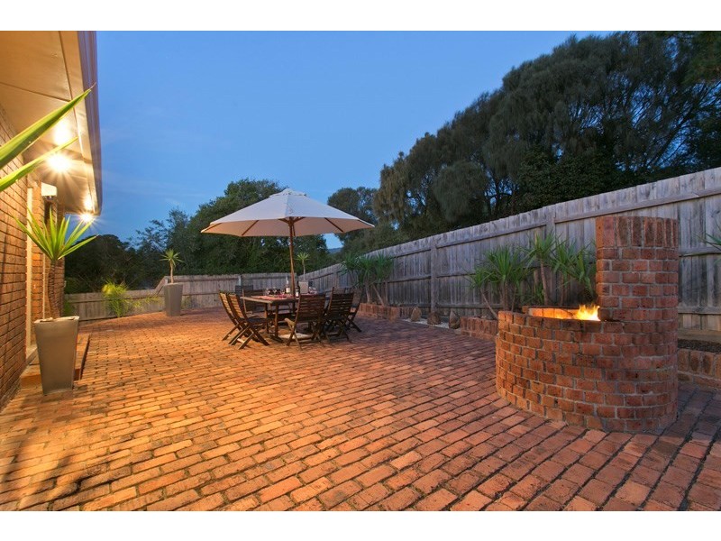 17 Deighton Drive, Rosebud VIC 3939