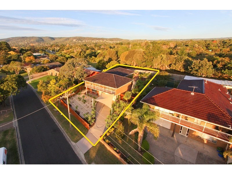 17 Deighton Drive, Rosebud VIC 3939