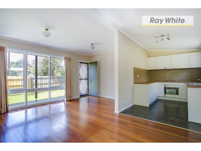 35 Moorfield Avenue, Rosebud VIC 3939