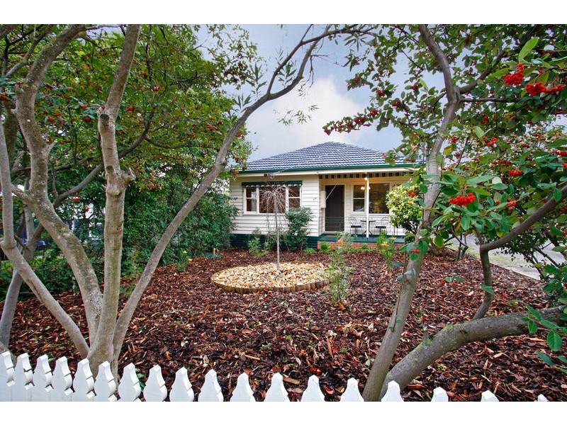 77 Sixth Avenue, Rosebud VIC 3939