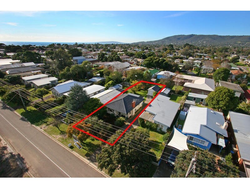 77 Sixth Avenue, Rosebud VIC 3939