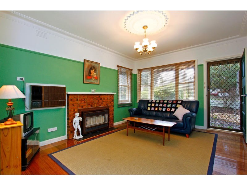 77 Sixth Avenue, Rosebud VIC 3939