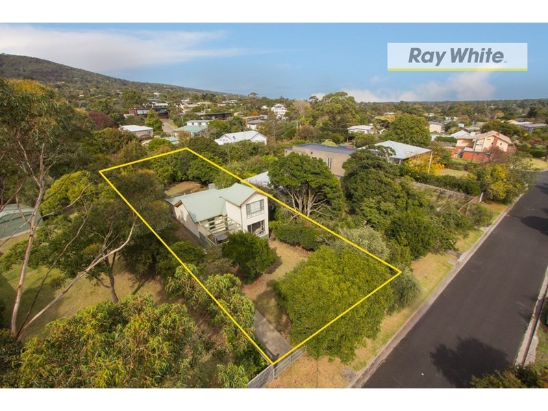 9 Burrell Street, Mccrae VIC 3938