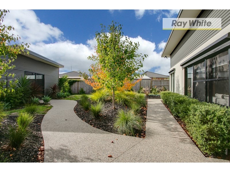 5 Wallaby Drive, Rosebud VIC 3939