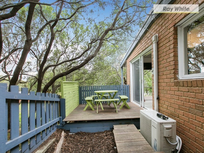 30 Bienias Crescent, Tootgarook VIC 3941