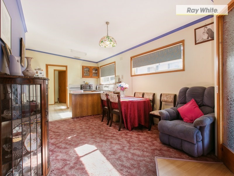 198 Ninth Avenue, Rosebud VIC 3939