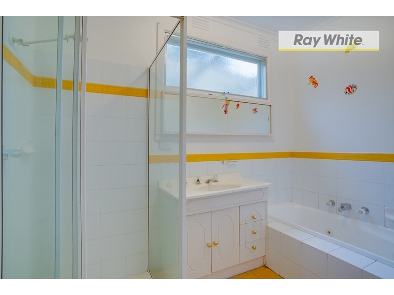 20 Overlea Avenue, Rosebud VIC 3939