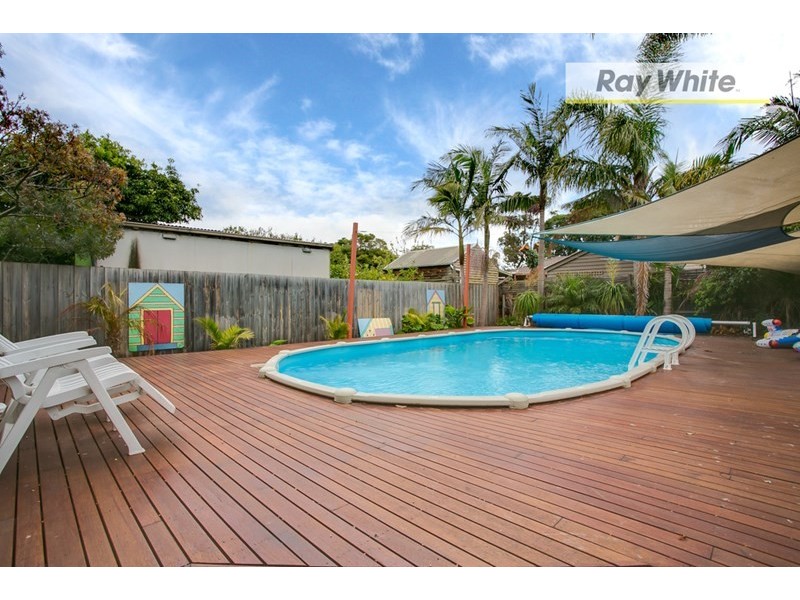 20 Overlea Avenue, Rosebud VIC 3939