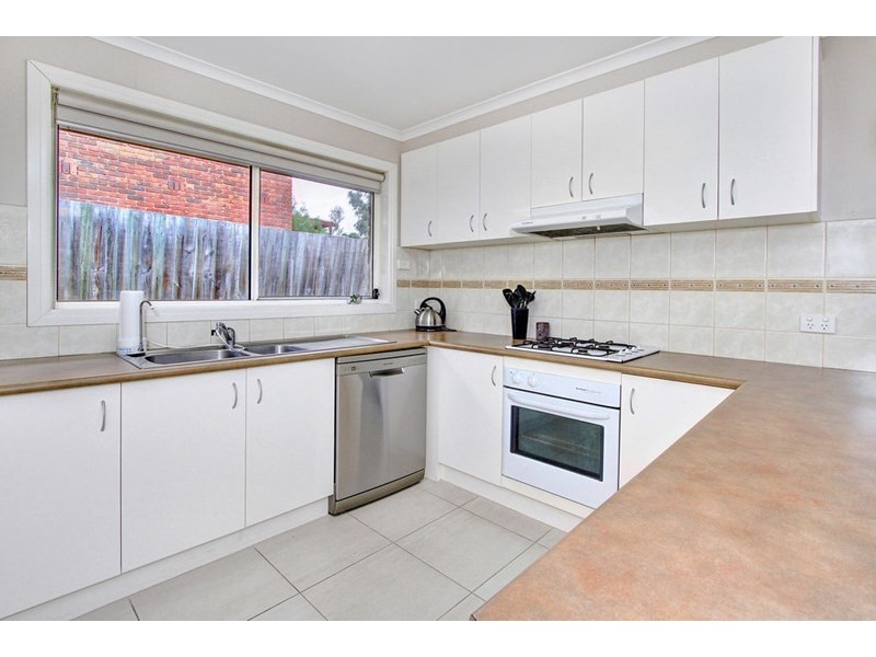 8 Leisure Way Nth, Rosebud VIC 3939