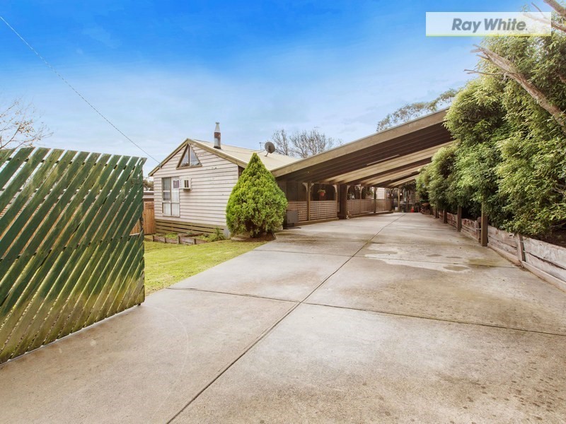 4 Burunda Road, Rosebud VIC 3939