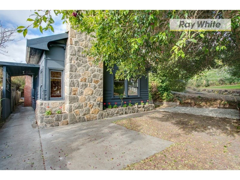 7 Seventh Avenue, Rosebud VIC 3939