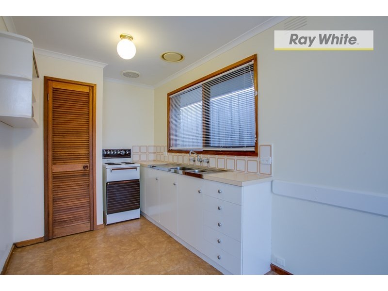 42 Fifth Avenue, Rosebud VIC 3939