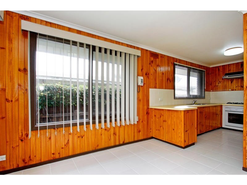 192 Eighth Avenue, Rosebud VIC 3939