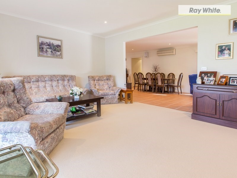 4 Sandpiper Court, Rosebud West VIC 3940
