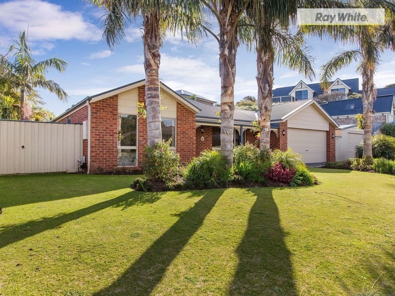 4 Sandpiper Court, Rosebud West VIC 3940