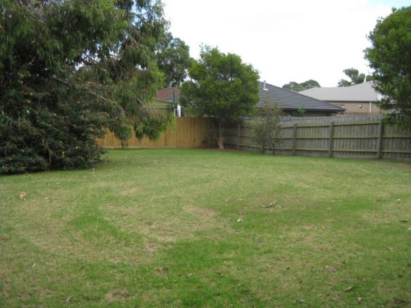 88 Leon Avenue, Rosebud VIC 3939