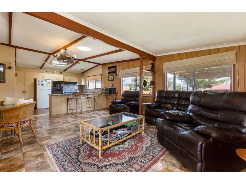 12 Tassel Road, Safety Beach VIC 3936