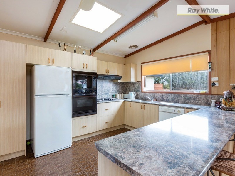 12 Tassel Road, Safety Beach VIC 3936