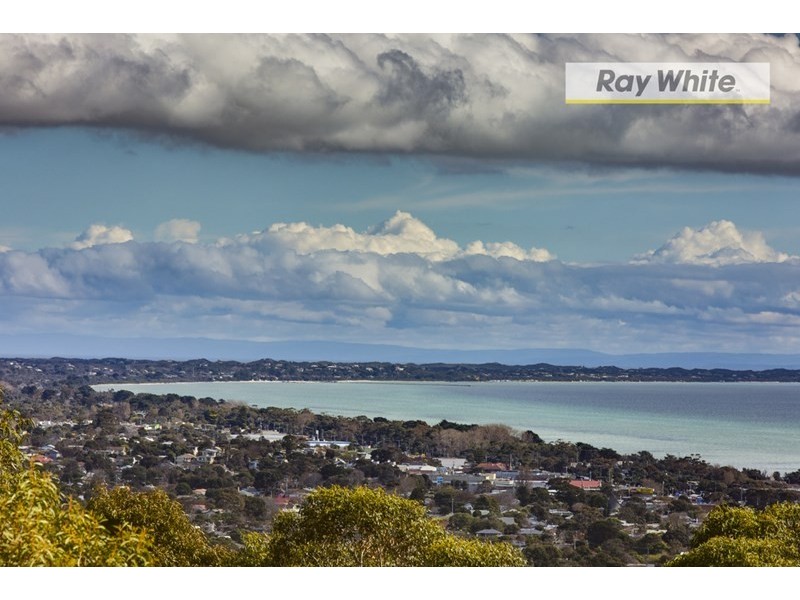 9 Bowen Street, Mccrae VIC 3938