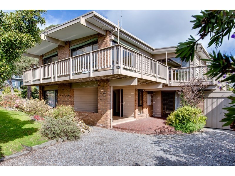 8 Wonga Grove, Mccrae VIC 3938