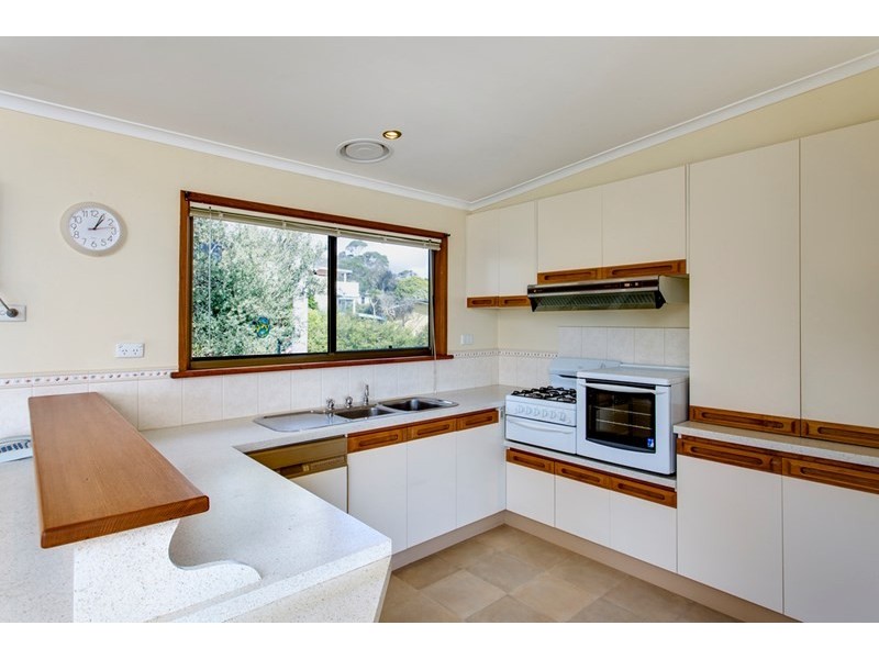 8 Wonga Grove, Mccrae VIC 3938