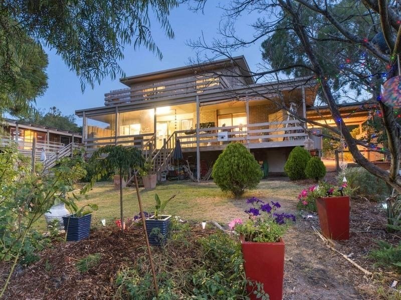 40 Murawa Drive, Rosebud VIC 3939