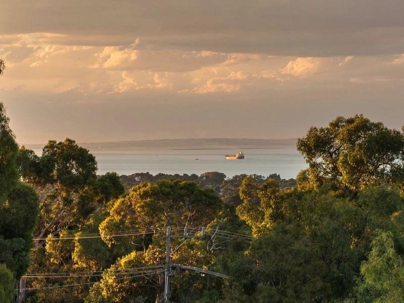 40 Murawa Drive, Rosebud VIC 3939