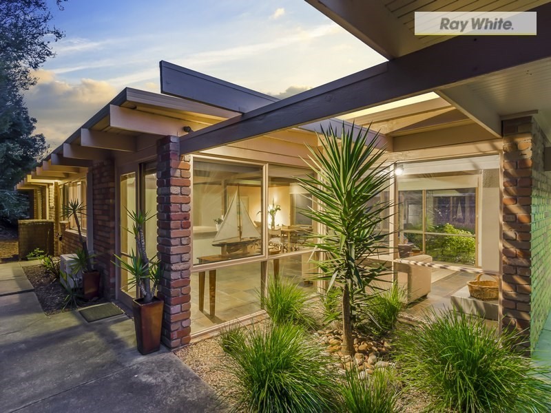 10 Johns Drive, Rye VIC 3941