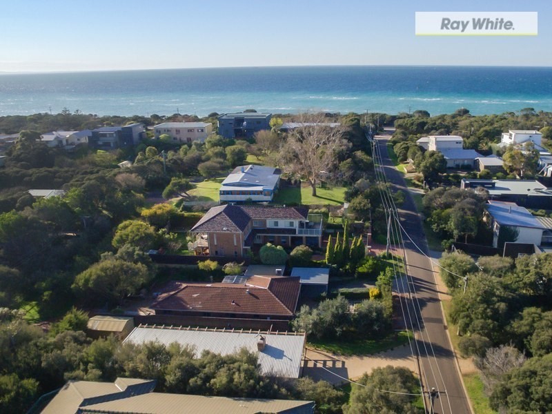 10 Johns Drive, Rye VIC 3941