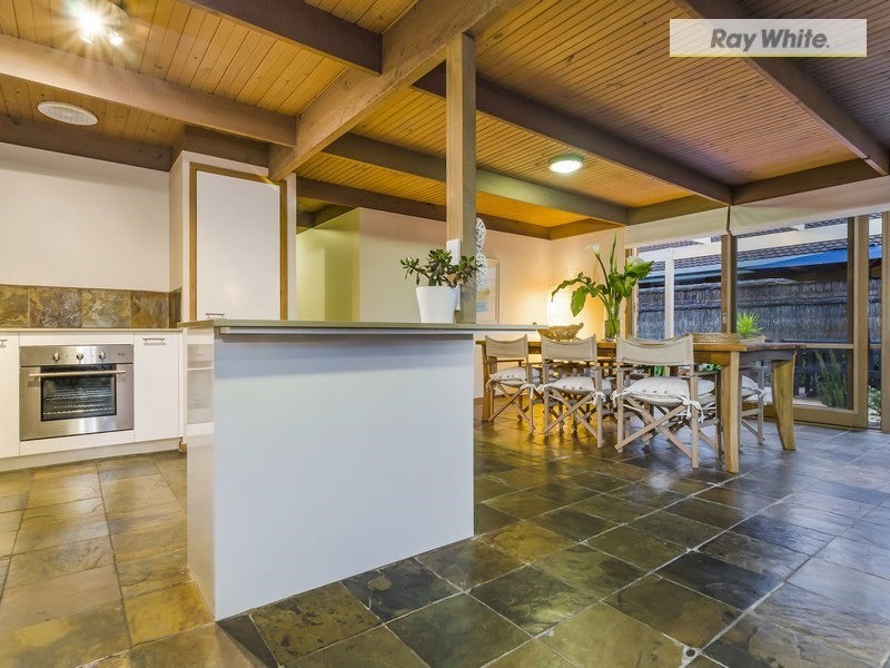 10 Johns Drive, Rye VIC 3941