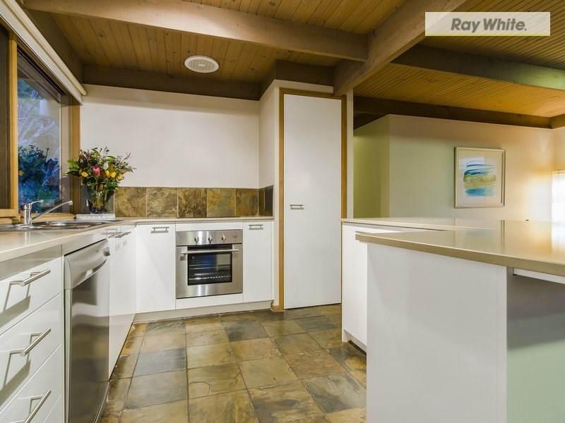 10 Johns Drive, Rye VIC 3941