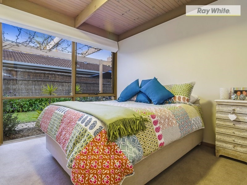 10 Johns Drive, Rye VIC 3941
