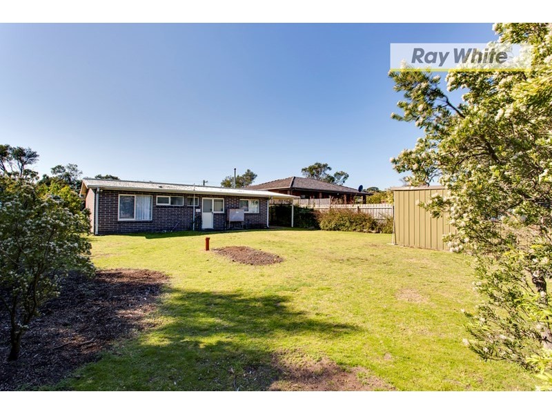 13 Waratah Street, Rye VIC 3941