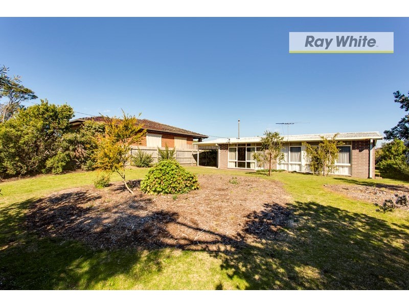 13 Waratah Street, Rye VIC 3941