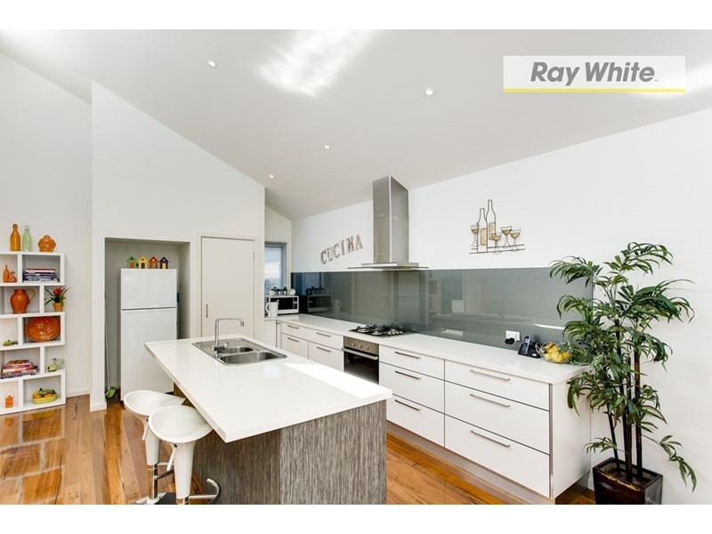 18A Capel Avenue, Rosebud West VIC 3940