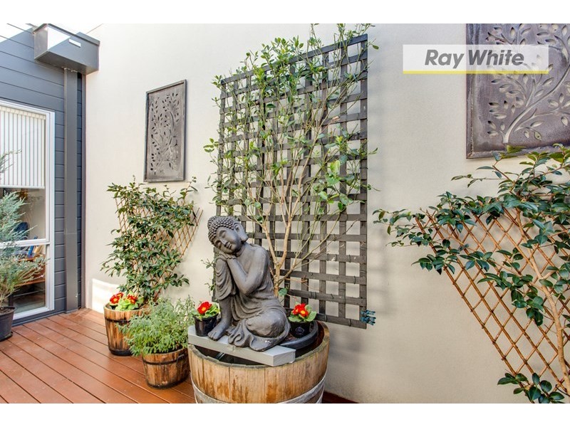 18A Capel Avenue, Rosebud West VIC 3940